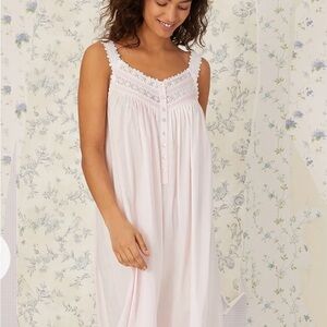 Darling NWT Eileen West, Heirloom Dream Ballet Gown, Small Pink. Pajama